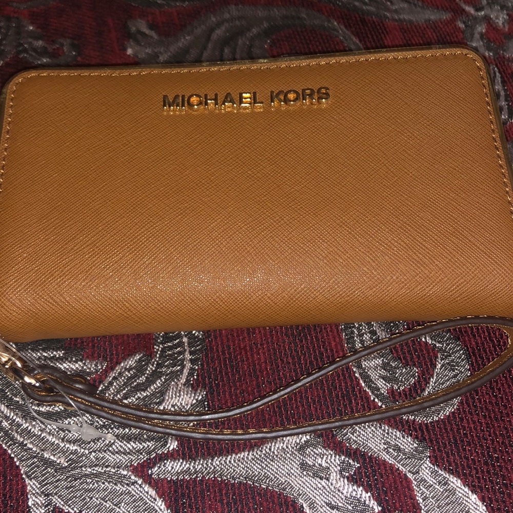 Micheal Kors brown wallet